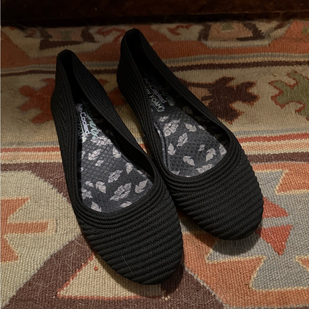 Women’s, black ballet flats, NWOT, size 5 1/2